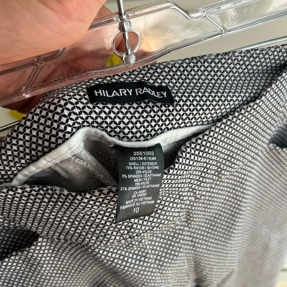 Hilary Radley Monochrome Geometric Bermudas - Picture 7 of 16